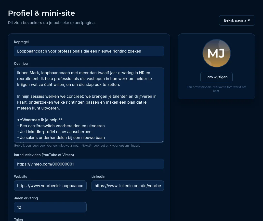 De pagina Profiel & mini-site met kopregel, bio, video en links